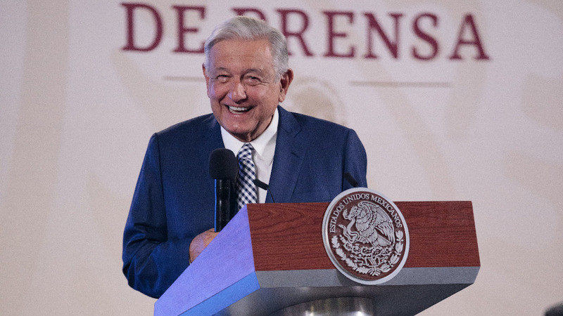 CNTE me reclamó no cancelar Ley Zedillo ni la Ley Calderón: AMLO 