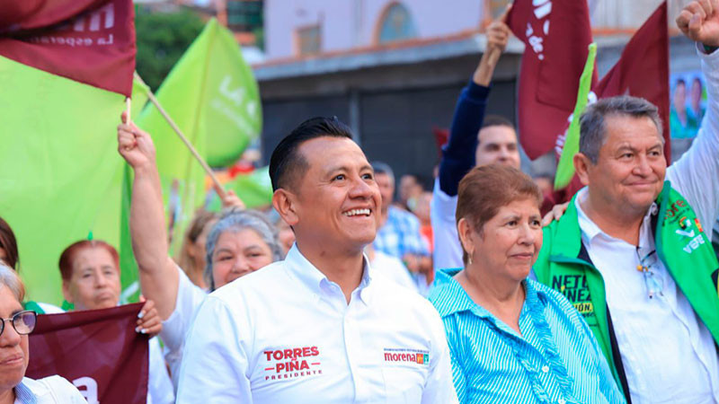 Ratifican su respaldo a Carlos Torres Piña en Barrio Alto  