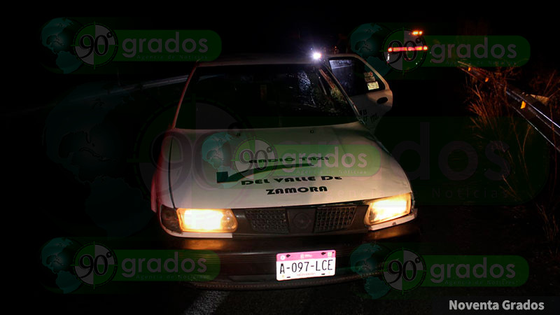 Motociclista está grave luego de chocar contra un taxi en Zamora, Michoacán 