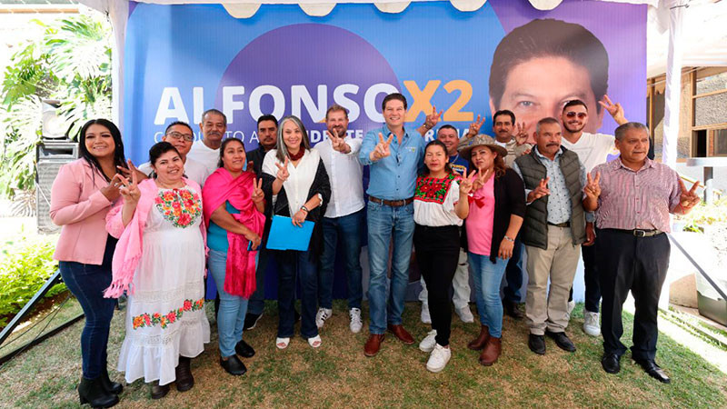 Reconocen las y los 14 jefes de tenencia trabajo de Alfonso Martínez 