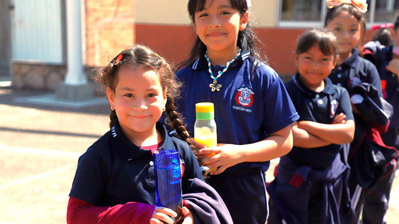Inicia horario especial para 3 mil 400 escuelas de Michoacán 