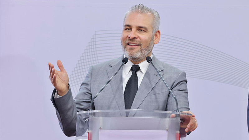 Marina revisará lago de Pátzcuaro para apoyar en dragado y desazolve: Bedolla 