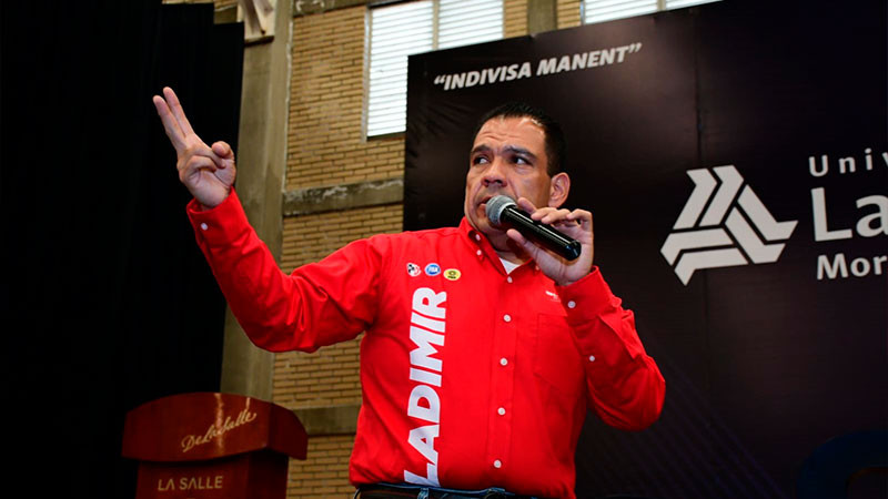 Conversa Bladimir González con estudiantes de la Universidad La Salle  