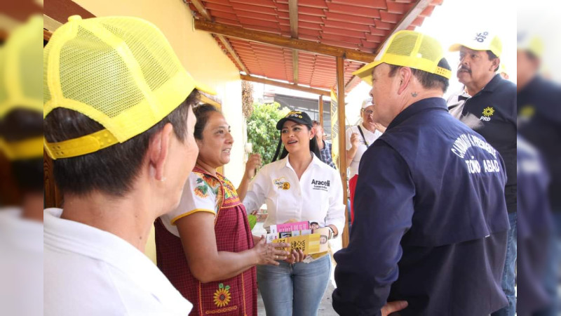 Buscaré mecanismos para el reencuentro de paisanos y sus familias: Araceli Saucedo