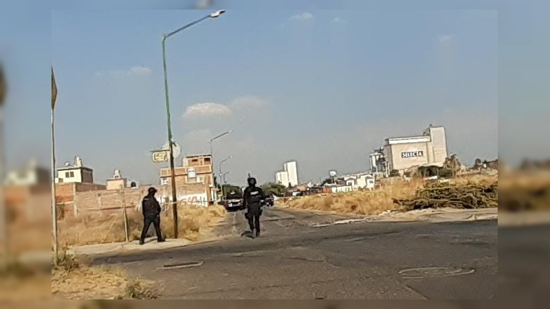Incendian ambulancias en Celaya; hay dos paramédicos  muertos 