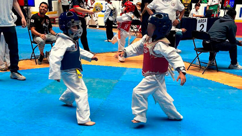 Niñas y niños del DIF Michoacán ganan 13 medallas en Copa de Taekwondo 