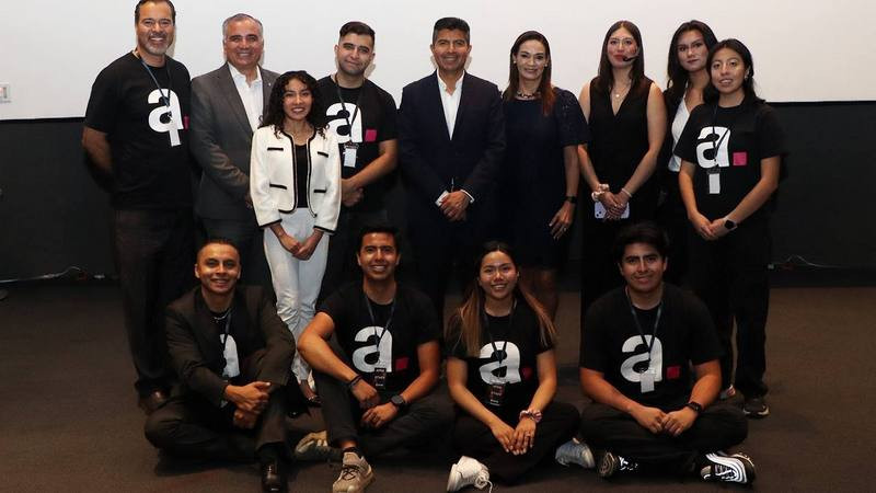 Eduardo Rivera se compromete a un gobierno democrático, sin imposición, en Puebla 