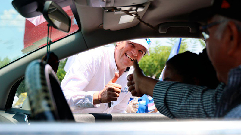 Alfonso Martínez acompaña a brigadas en calles y avenidas de Morelia
