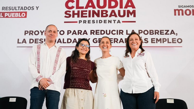 Claudia Sheinbaum afirma hacer política con amor 