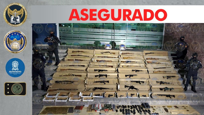 Aseguran armas de fuego, dinero en efectivo, sustancias ilícitas y equipo táctico en San Felipe, Gto 