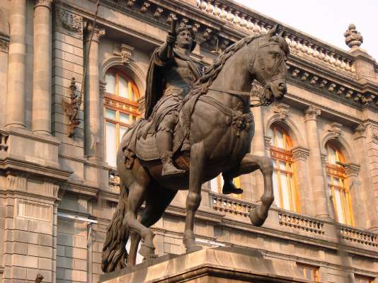 Listo, el diagnóstico para restaurar “El Caballito” de Tolsá 