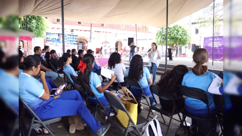 Lleva Seimujer información de educación y salud sexual a Tácambaro