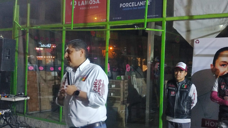 Se reúne Nacho Campos con motociclistas de Uruapan