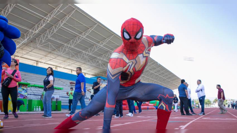Alegría y diversión se vivió en el Festival Atlético del Día de la Niñez de la Universidad Michoacana 
