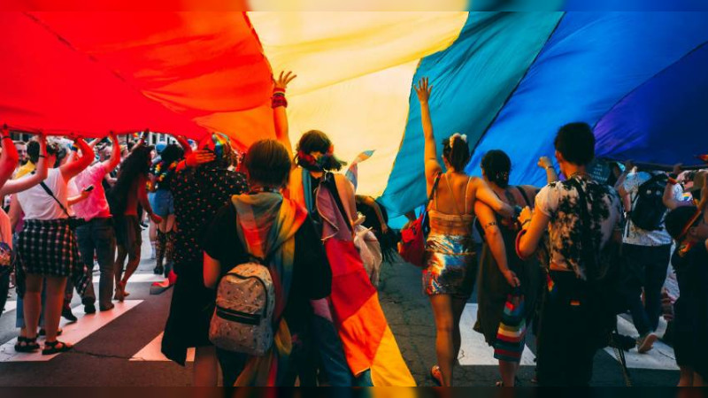 Colectivo LGBT michoacano protesta por la usurpación de candidaturas por parte de personas heteros 