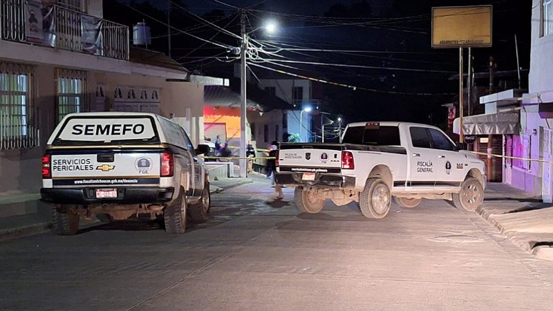 A tiros quitan la vida a peatón en el barrio de San Pedro en Uruapan 