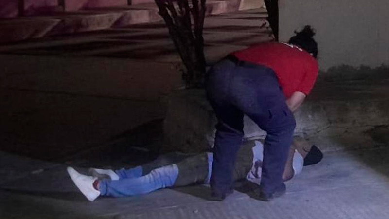 Ultiman a tiros a un joven en Jacona, Michoacán