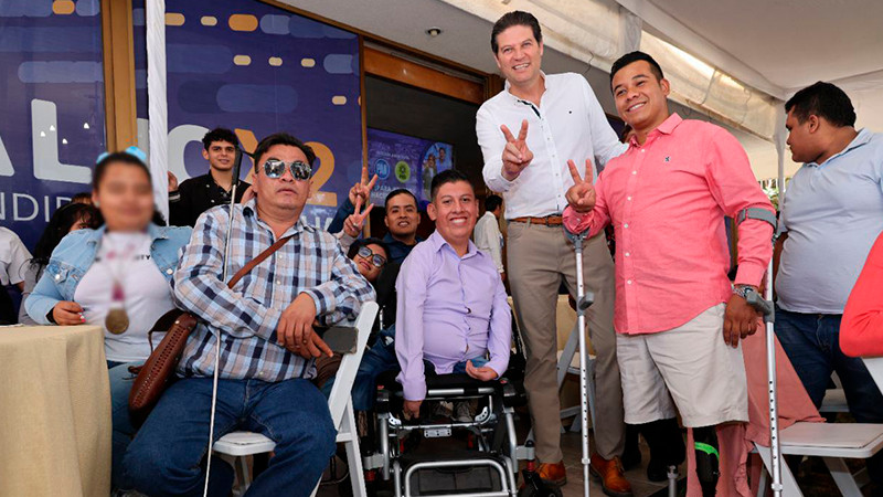 AlfonsoX2, va por más infraestructura y programas incluyentes