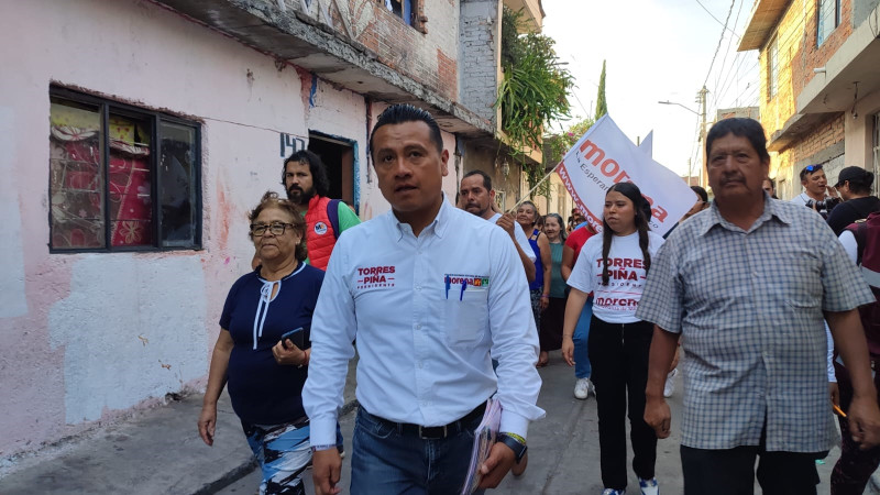 Manifiestan vecinos de Tierra y Libertad inquietudes de agua e inseguridad a Torres Piña 
