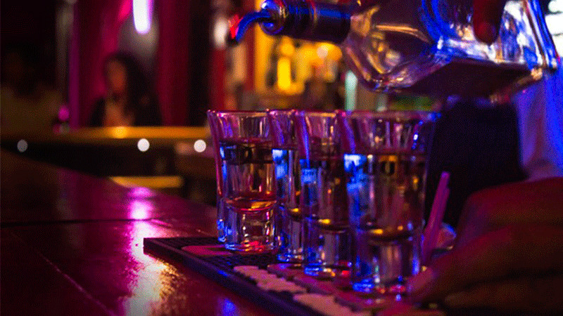 Profeco encuentra tequila reposado con hasta 100 mililitros menos 