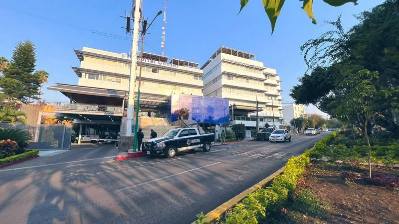 Sujetos armados irrumpen en hospital de Cuernavaca y quitan la vida a paciente 