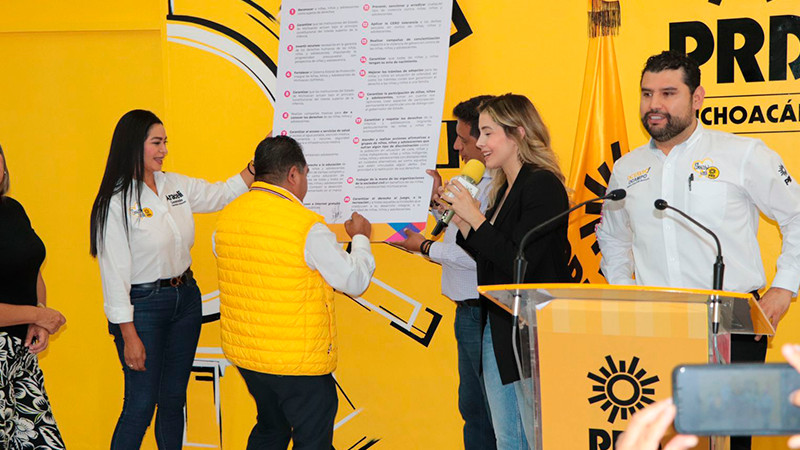 PRD y Araceli Saucedo firman 20 compromisos a favor de niñas, niños y adolescentes 