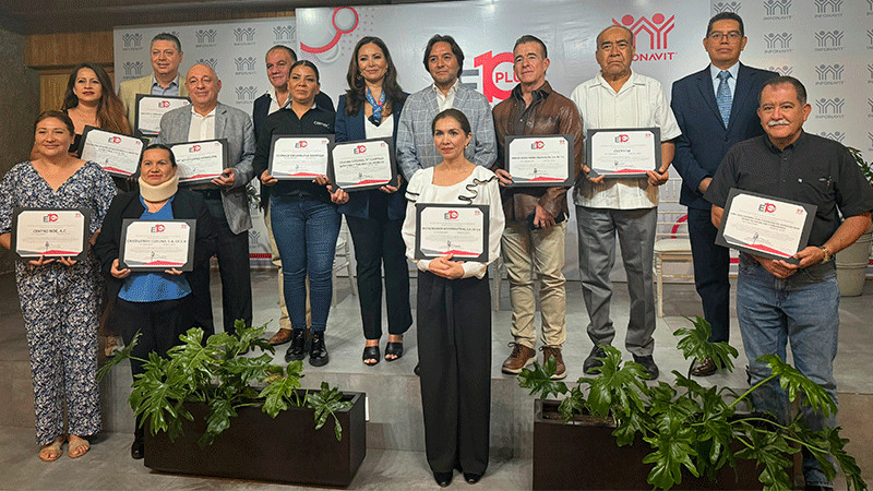Reconoce Infonavit al Cecytem como empresa de Diez Plus 