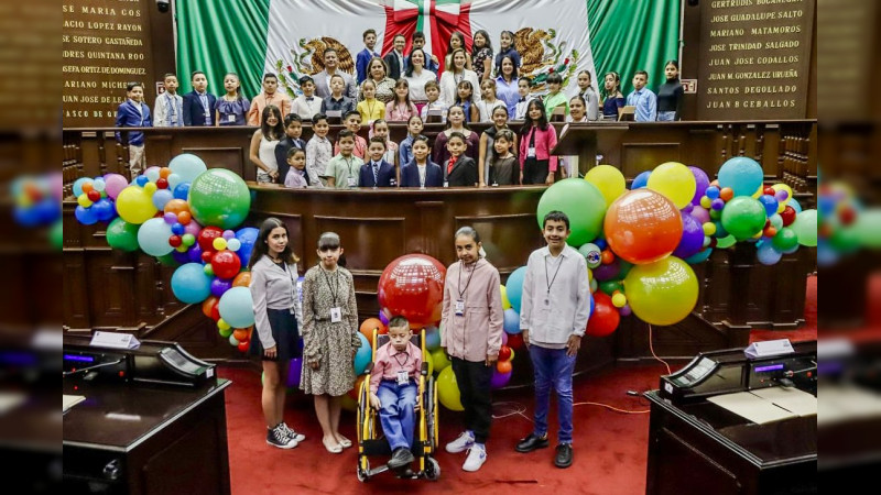Desde el Parlamento Infantil 2024, niñas y niños buscan un mejor Michoacán