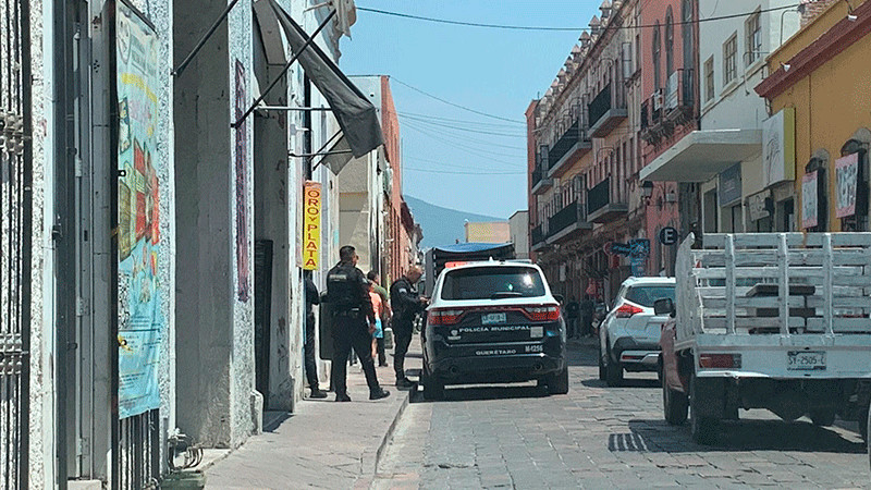 Detienen a un hombre por robo a comercio en el Centro de Querétaro 