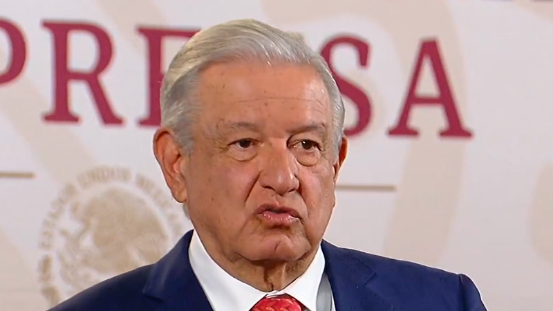 Medios de comunicación tendrán que adaptarse al futuro: AMLO 