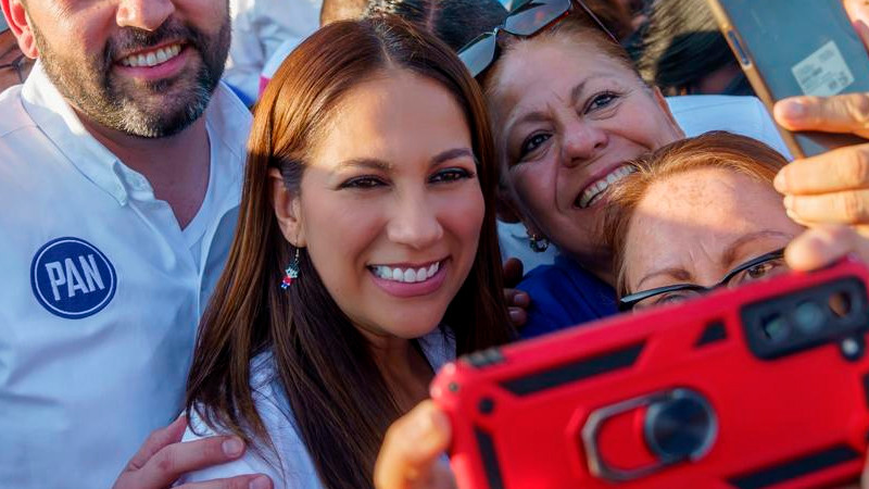 Libia García firma compromisos por la niñez y la juventud de Guanajuato 