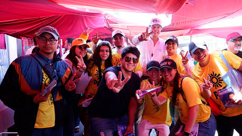 En cada calle y avenida, Alfonso multiplica el apoyo