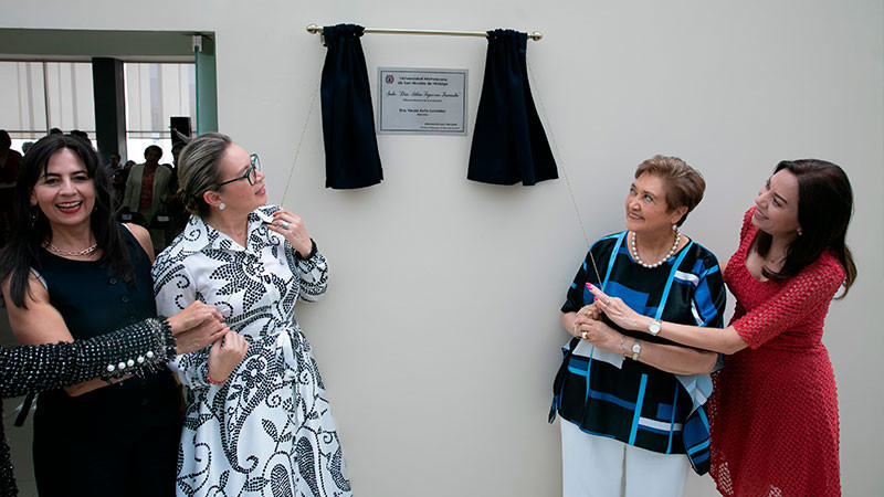 UMSNH reconoce trayectoria de doctora Silvia Figueroa Zamudio, primera rectora nicolaita