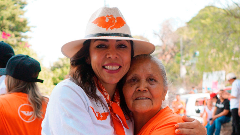 Promete Yulma Rocha crear fondo de apoyo de 800 millones de pesos para industria textil  