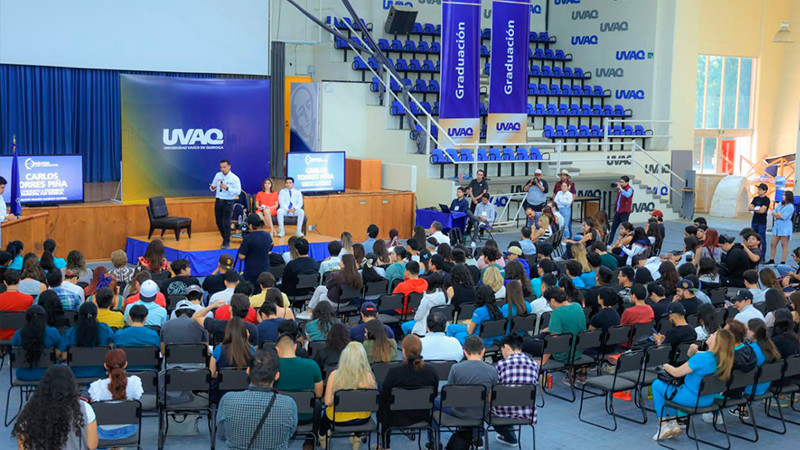 Deporte y cultura, claves para alejar a jóvenes de la violencia:Torres Piña a estudiantes de la UVAQ