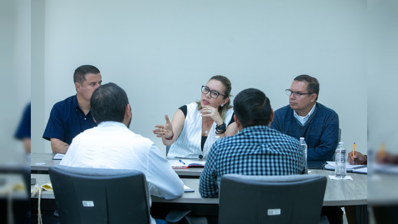 UMSNH dispuesta a construir proyectos en beneficio de los pueblos originarios