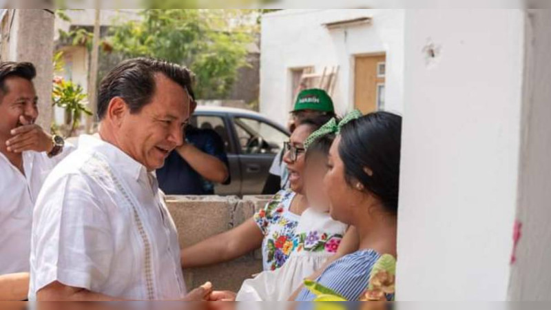 Joaquín Díaz Mena dice que encuestas le favorecen y por ello sus adversarios políticos le atacan 