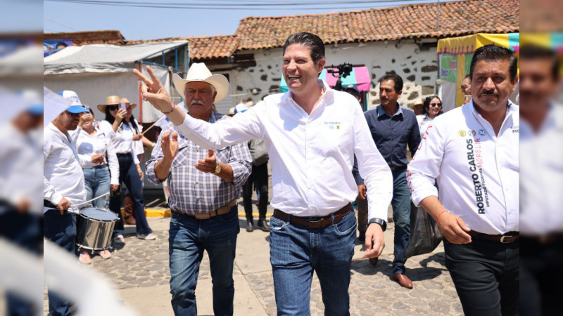 Va Alfonso por la consolidación de 5 módulos de maquinaria para caminos rurales