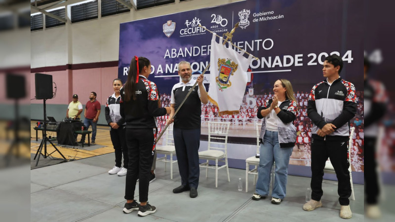 Abandera Bedolla delegación michoacana participante en Nacionales Conade 2024