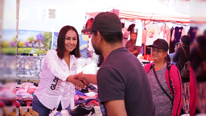Vamos a impulsar al comercio local en Ocampo, compromete Gloria Tapia