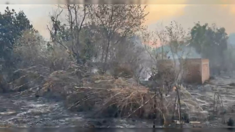 Incendio el Salvatierra, Guanajuato, deja seis viviendas quemadas y tres lesionados 