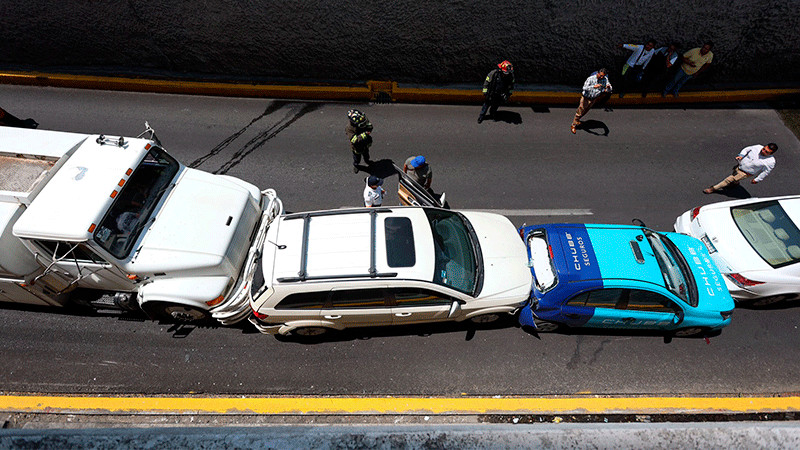 Carambola en Toluca deja varias personas lesionadas