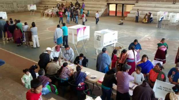 Se desarrollan en tranquilidad elecciones en Capacuaro, Michoacán - Foto 1 