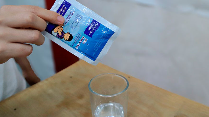Sector salud recuerda que la deshidratación se puede evitar con sobres de Vida Suero Oral 