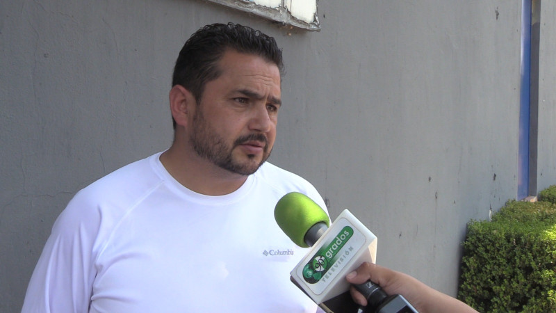 Padres de familia exponen ausencia de profesora en COBAEM Ucareo 