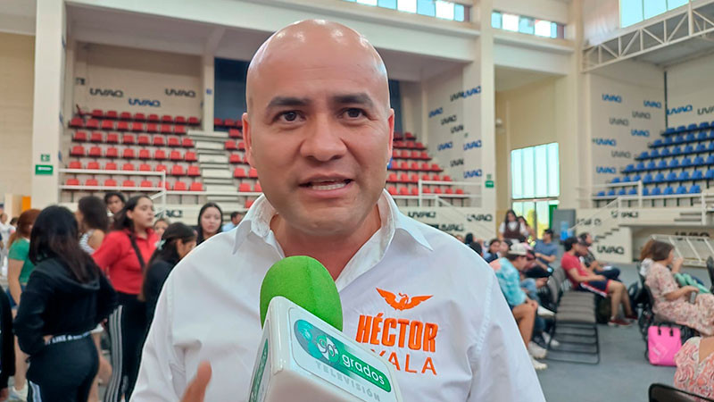 Creará Héctor Ayala incubadora de empresarios para evitar fuga de talentos 