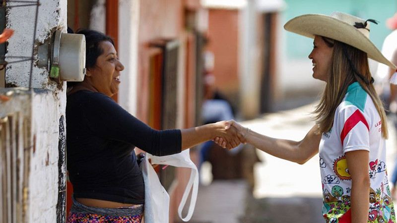 "Nosotros Preferimos saludar mano a mano, casa por casa a los ciudadanos": Daniela De Los Santos