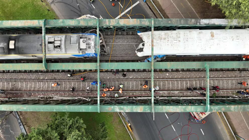 Un total de 57 personas hospitalizadas dejo el choque entre dos trenes en Buenos Aires, Argentina