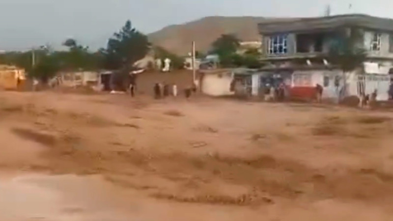 Inundaciones dejan saldo de al menos 300 muertos en Afganistán: ONU 