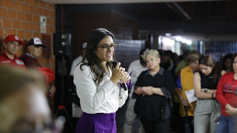 Alessandra Rojo de la Vega sufre atentado en la Ciudad de México; atacan a tiros a su camioneta  